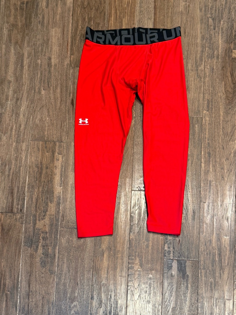 Boys size XL (18/20) Under Armour 3/4 red tights